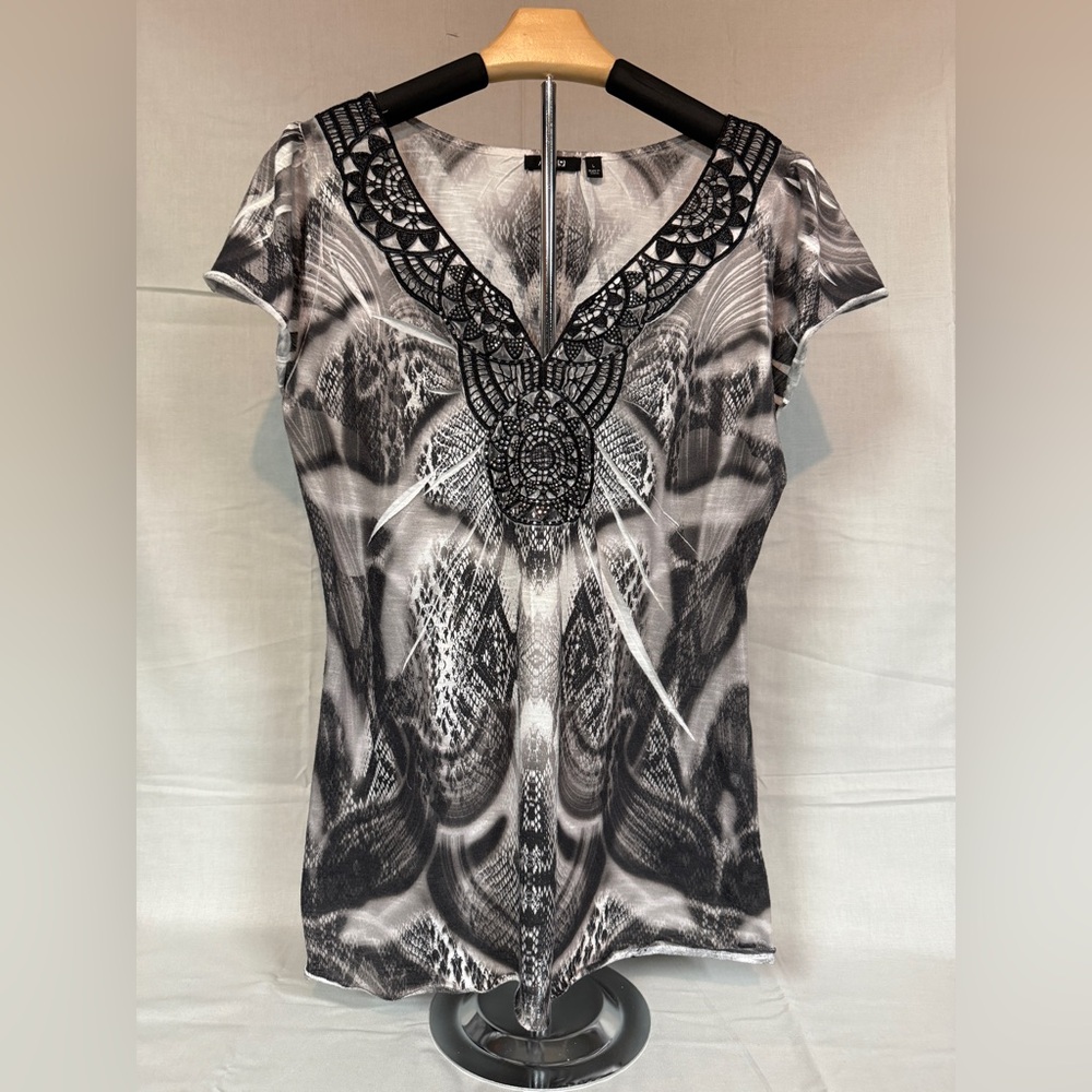 Apt. 9 Monochrome Patterned Blouse